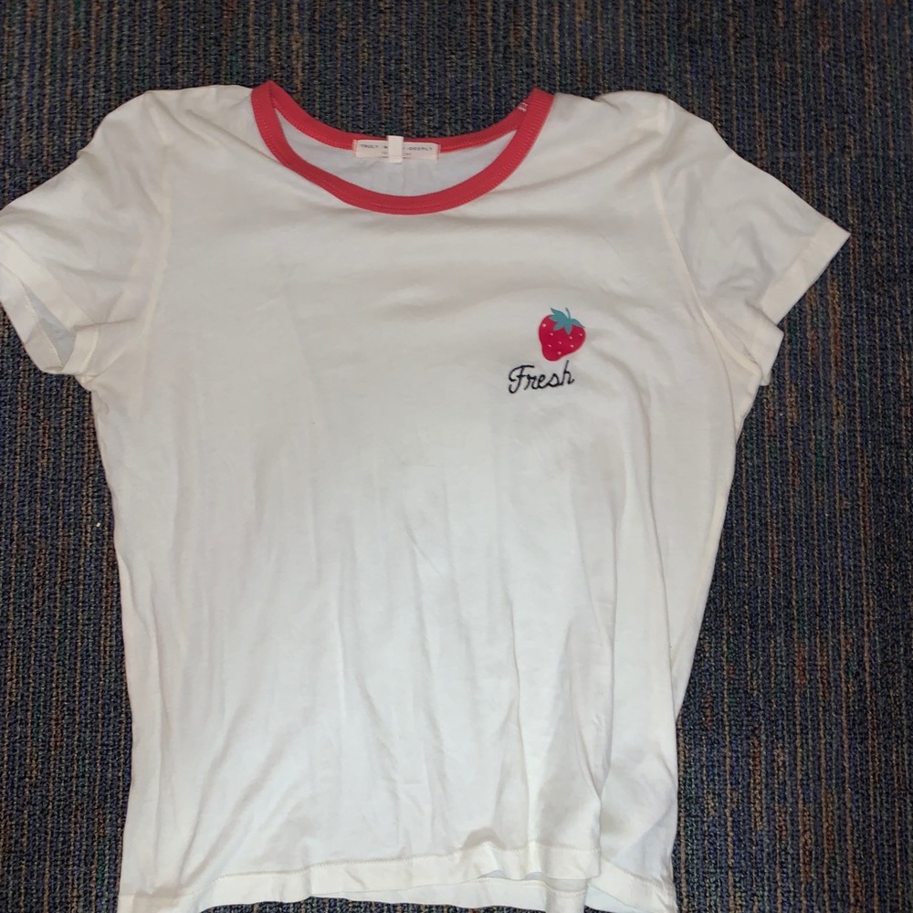 Crop strawberry fresh t shirt